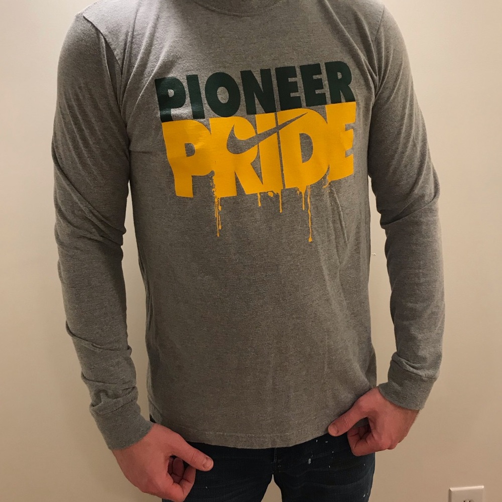 Nike Pioneer Pride grey/gray long sleeve t-shirt